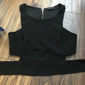 Black crop top by Solemio